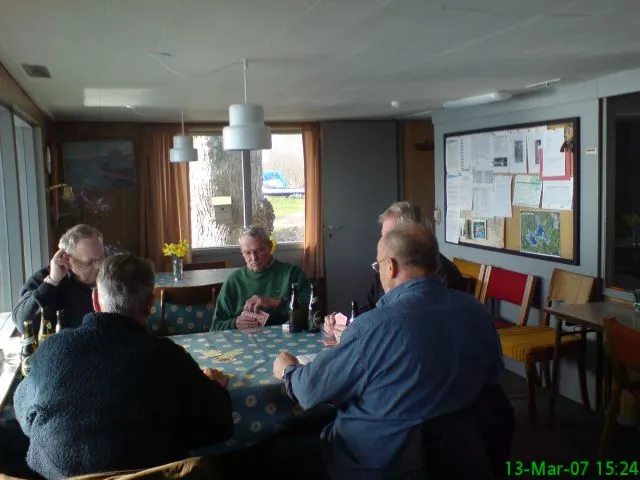 Maling af loft i klubhuset 2007 (5)
